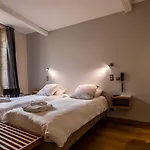 فندق Boutique Entraigues 4*
