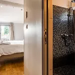 فندق Boutique Entraigues 4*