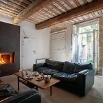 Boutique Entraigues 4*