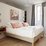 Boutique Entraigues فندق Uzès