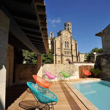 Hotel Boutique Entraigues 4*