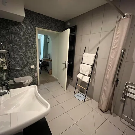 Boutique Entraigues Hotel 4*