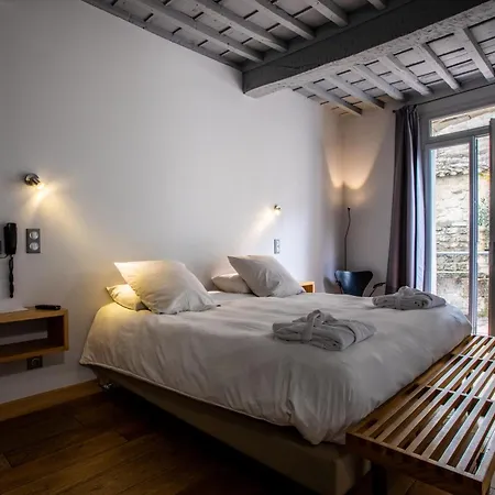 Boutique Entraigues 4* Uzès