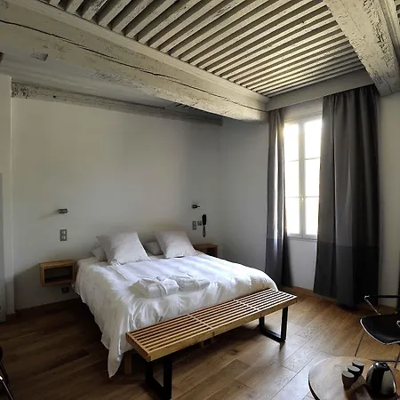 Boutique Entraigues Hotel 4*