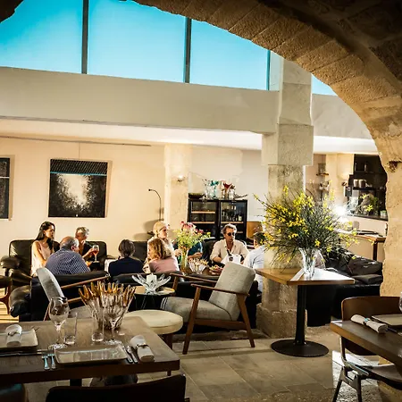Hotel Boutique Entraigues 4*