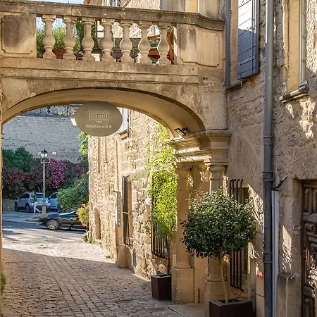Boutique Entraigues 4*